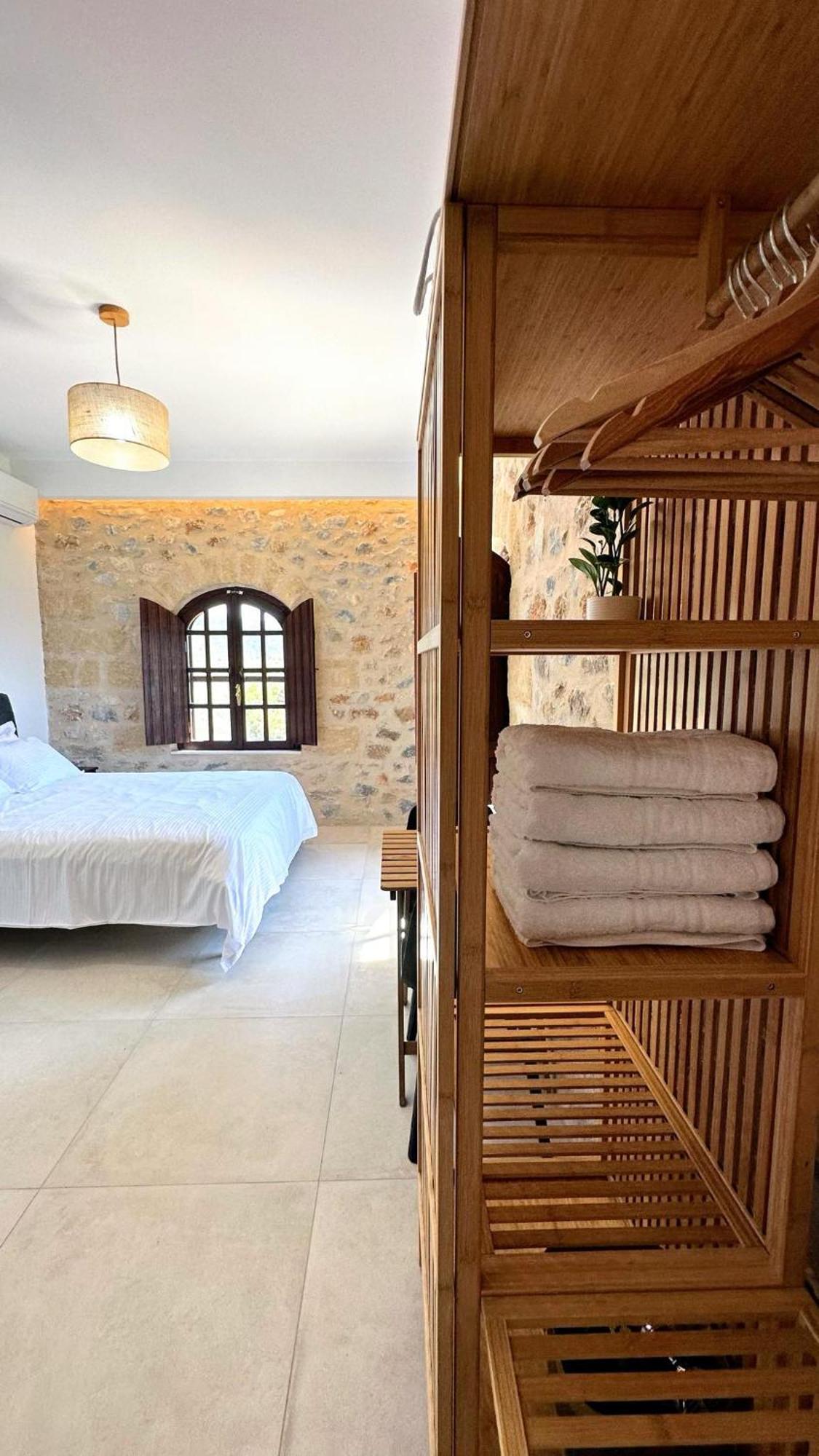 Papanestoras Apartments Kardhamili Luaran gambar