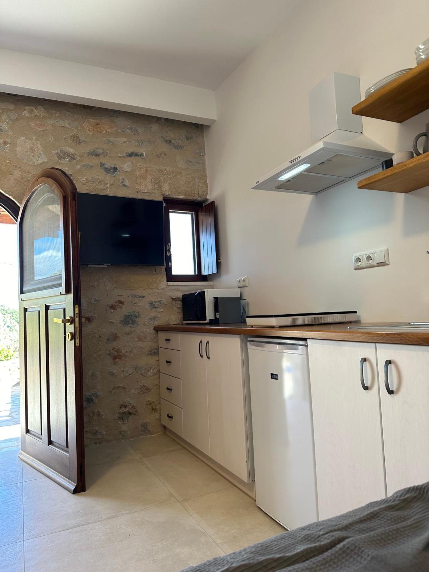 Papanestoras Apartments Kardhamili Luaran gambar