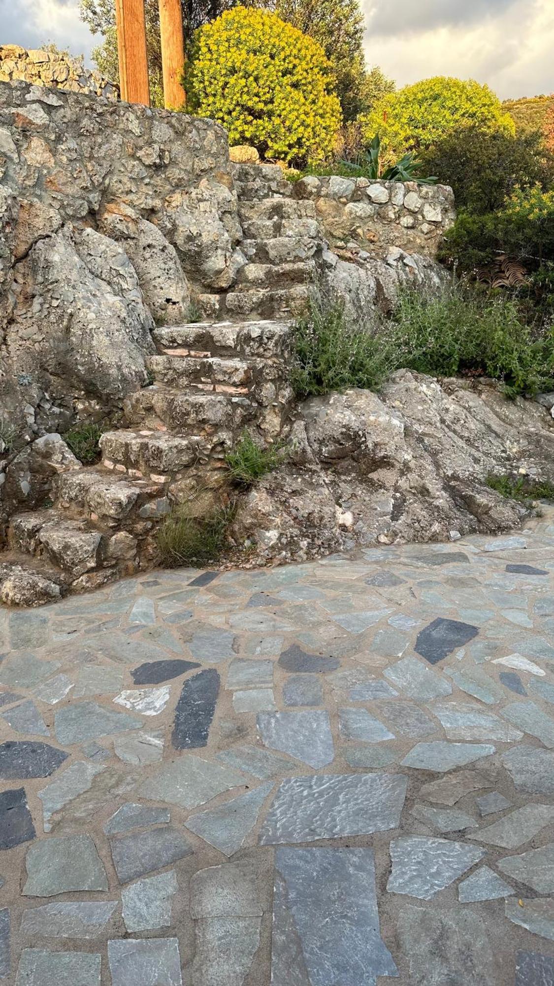 Papanestoras Apartments Kardhamili Luaran gambar