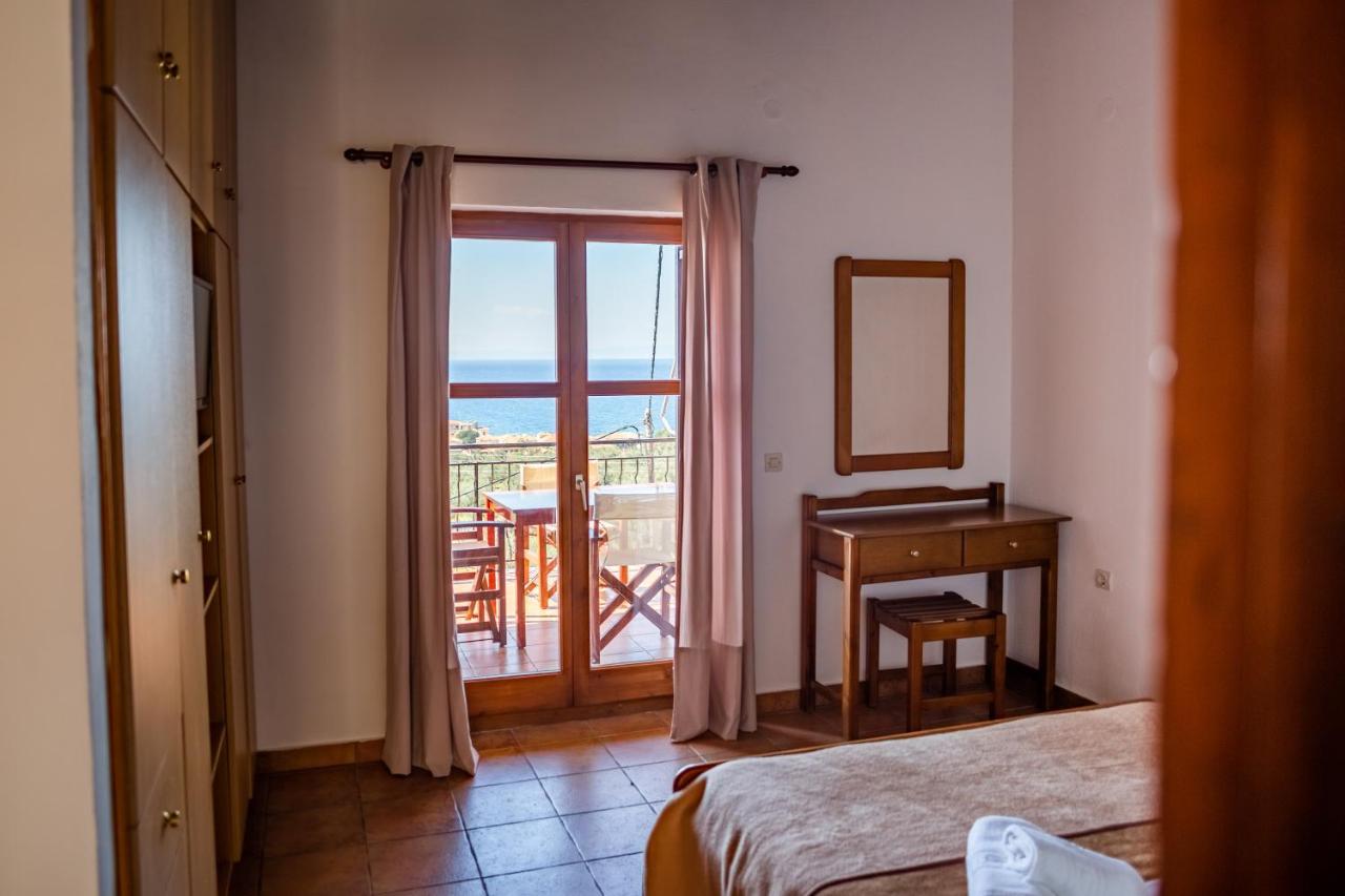 Papanestoras Apartments Kardhamili Luaran gambar